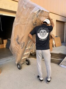 Del Mar Movers Are Late